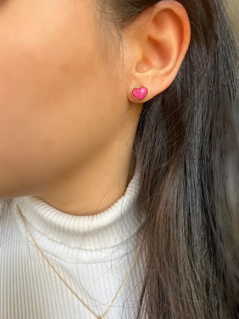 Brinco Coração Rosa Pedra Natural Feldspato Banho Ouro 18k