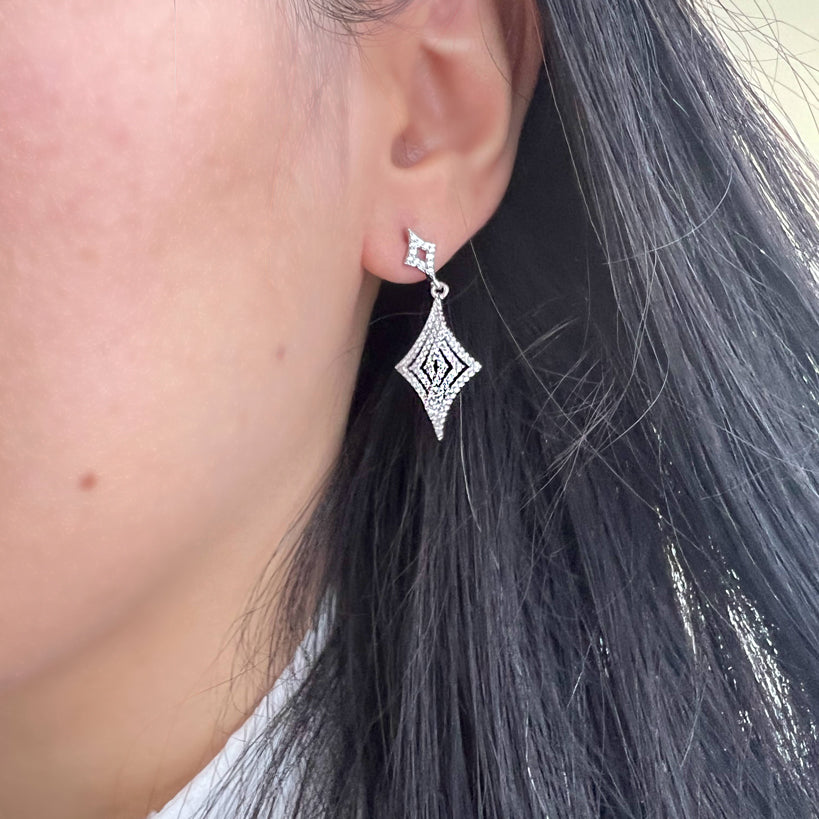 Conjunto Lança Zoe Cravejado de Zircônia Banho Ródio