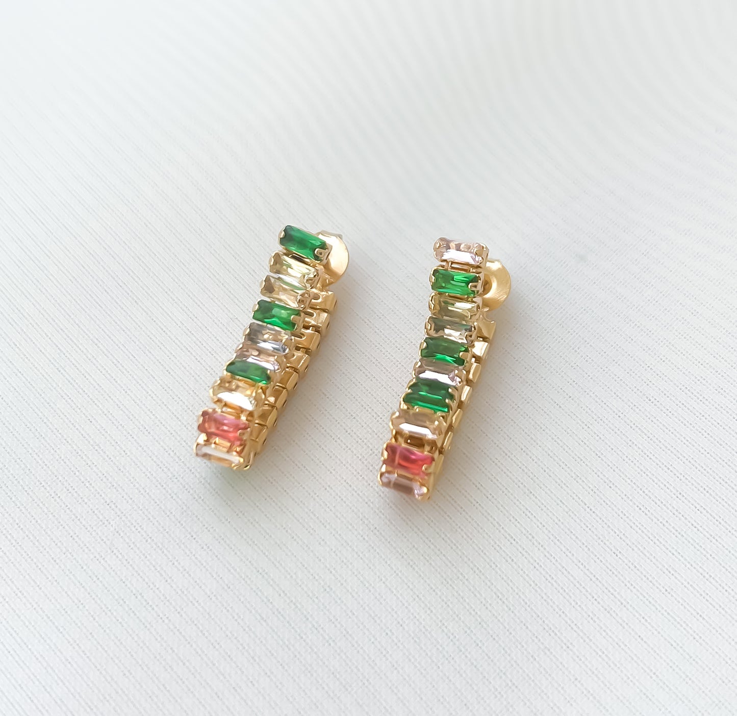 Brinco Click Corrente Raviera Banho Ouro 18k