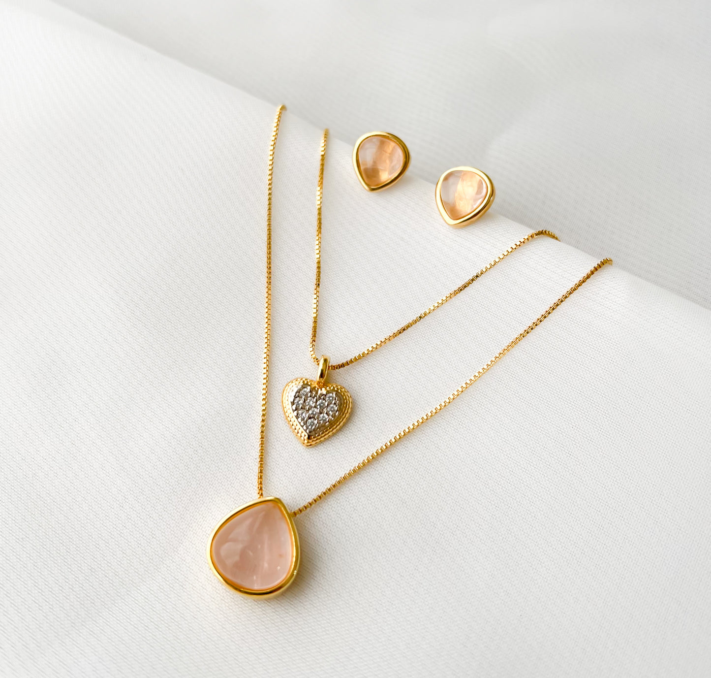 Conjunto Tesouro Pedras Naturais Banhado a Ouro 18k