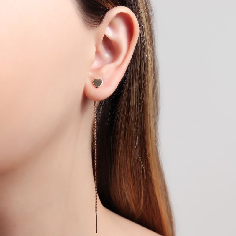 Brinco Fio Liso Base mini coração Banho Ouro 18k