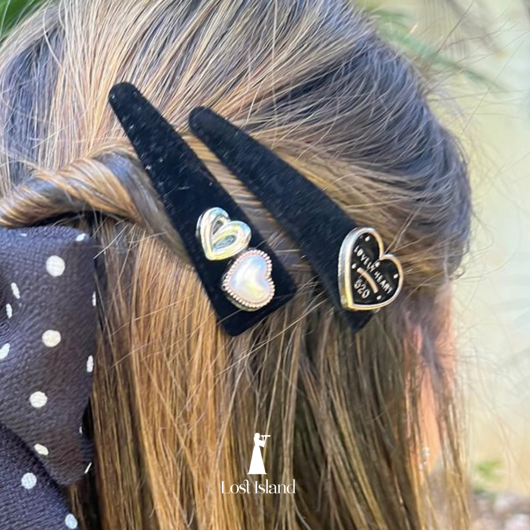 Par de Presilha Tic Tac Preto Dois Corações - Handmade