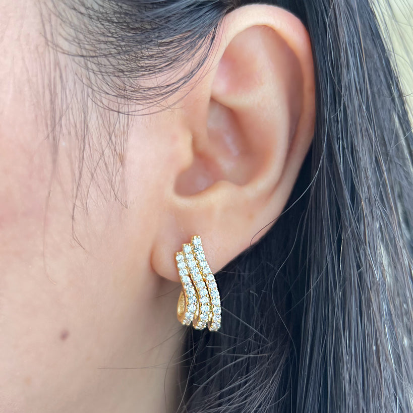 Brinco Lara Cravejado em Zircônias Banho Ouro 18k