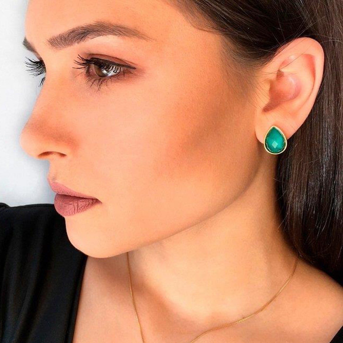 Brinco Gota Esmeralda Banhado a Ouro 18k