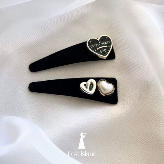 Par de Presilha Tic Tac Preto Dois Corações - Handmade
